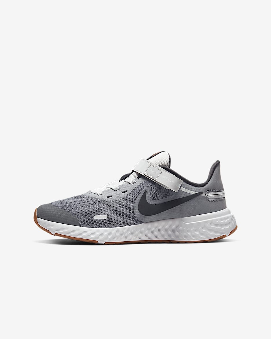 Nike revolution grey clearance